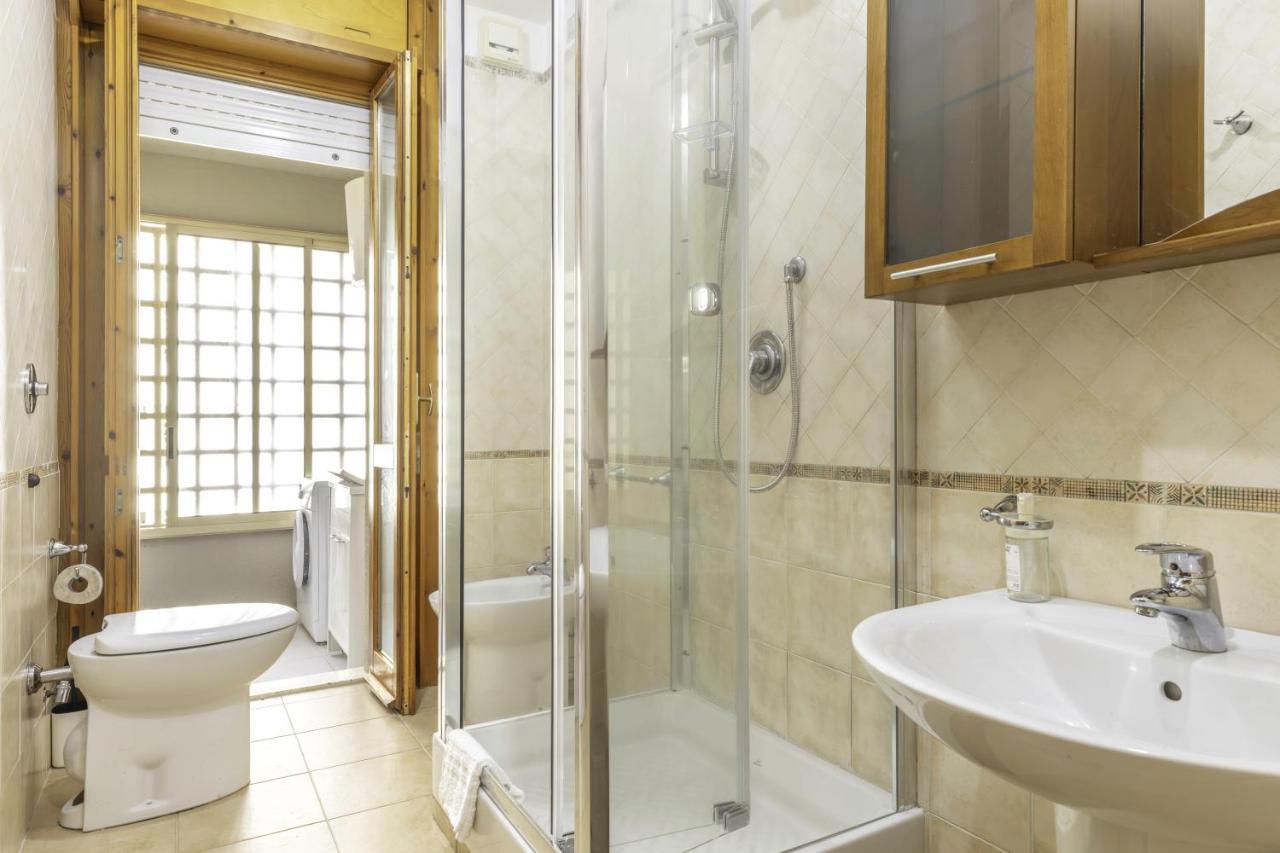 Ice Apartment - Free Wifi Quartu Sant'Elena Bagian luar foto