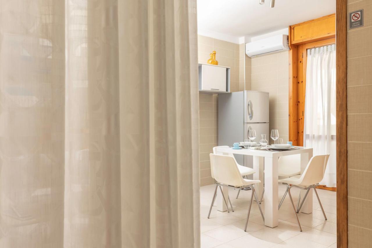 Ice Apartment - Free Wifi Quartu Sant'Elena Bagian luar foto